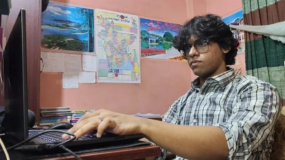 ঘুষের বিরুদ্ধে শাহেদের ‘ঘুষ.সাইট
