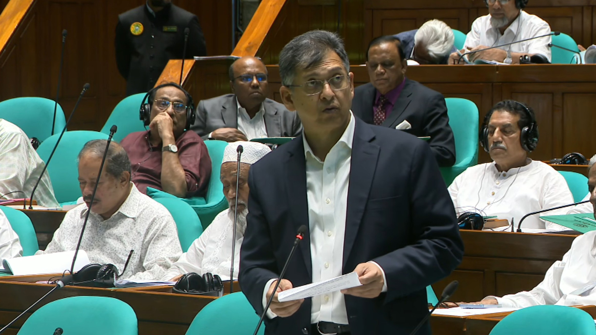 র‍্যাব বিলুপ্ত করে এসআরবি, বিরোধিতার মধ্যে সংসদে বিল পাস