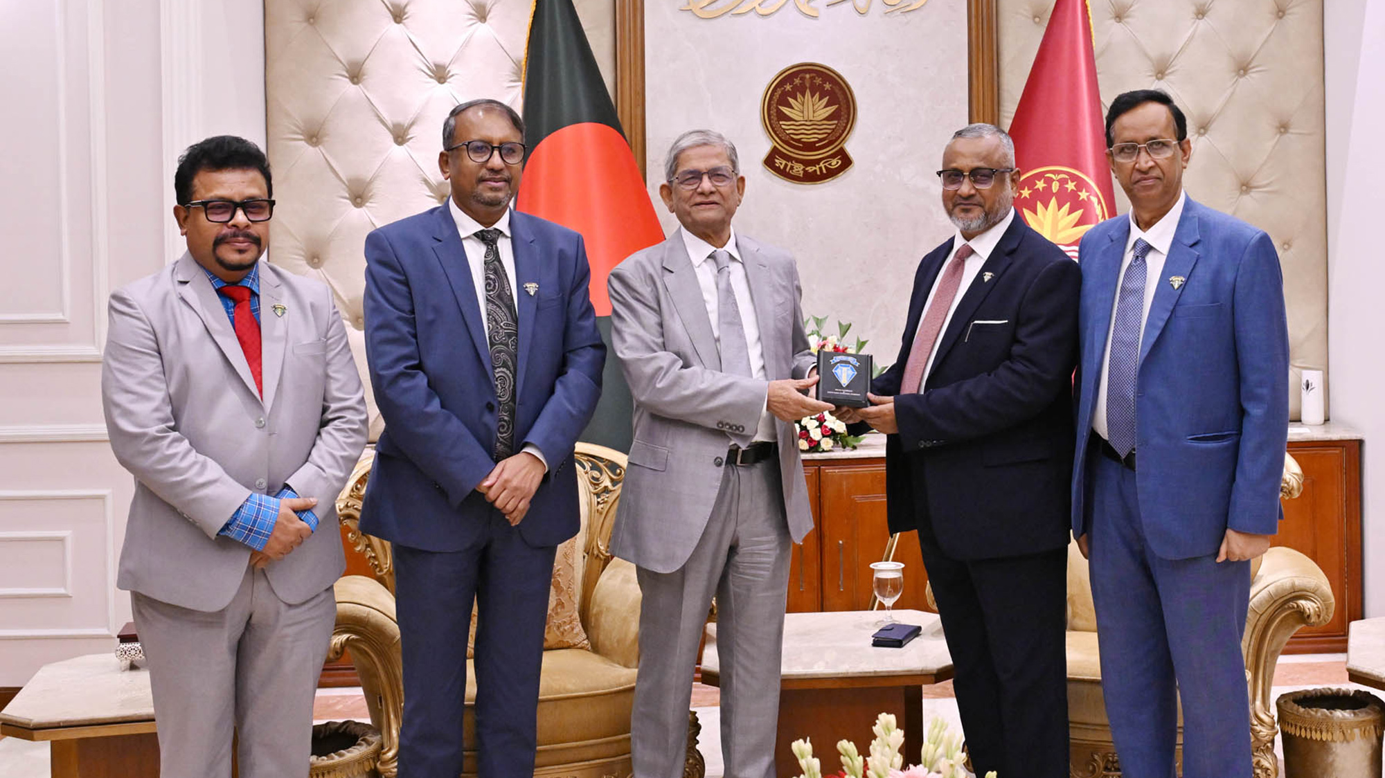 দুর্নীতিবাজদের বিরুদ্ধে কঠোর ব্যবস্থা গ্রহণের আহ্বান রাষ্ট্রপতির
