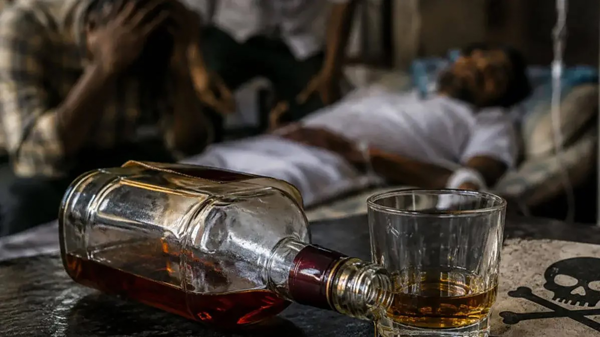 ভারতে বিষাক্ত মদপানে ১৯ জনের মৃত্যু
