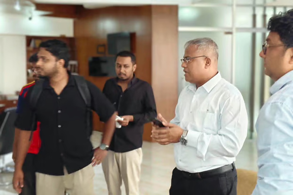 চুয়েটের আন্দোলনে রাজনৈতিক প্রভাব দেখছে সরকারের একাংশ