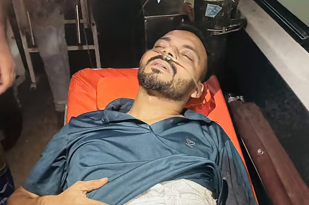 নোয়াখালীতে ককটেল ফাটিয়ে দোকানে ঢুকে জামায়াত কর্মীকে গুলি